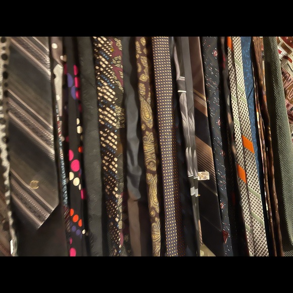 Vintage Ties: Two for $6, freshly laundered and ironed, in excellent condition! - Picture 5 of 8